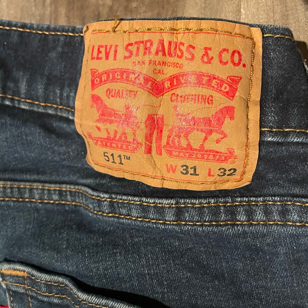 Levi's Classic Indigo Slim Jeans